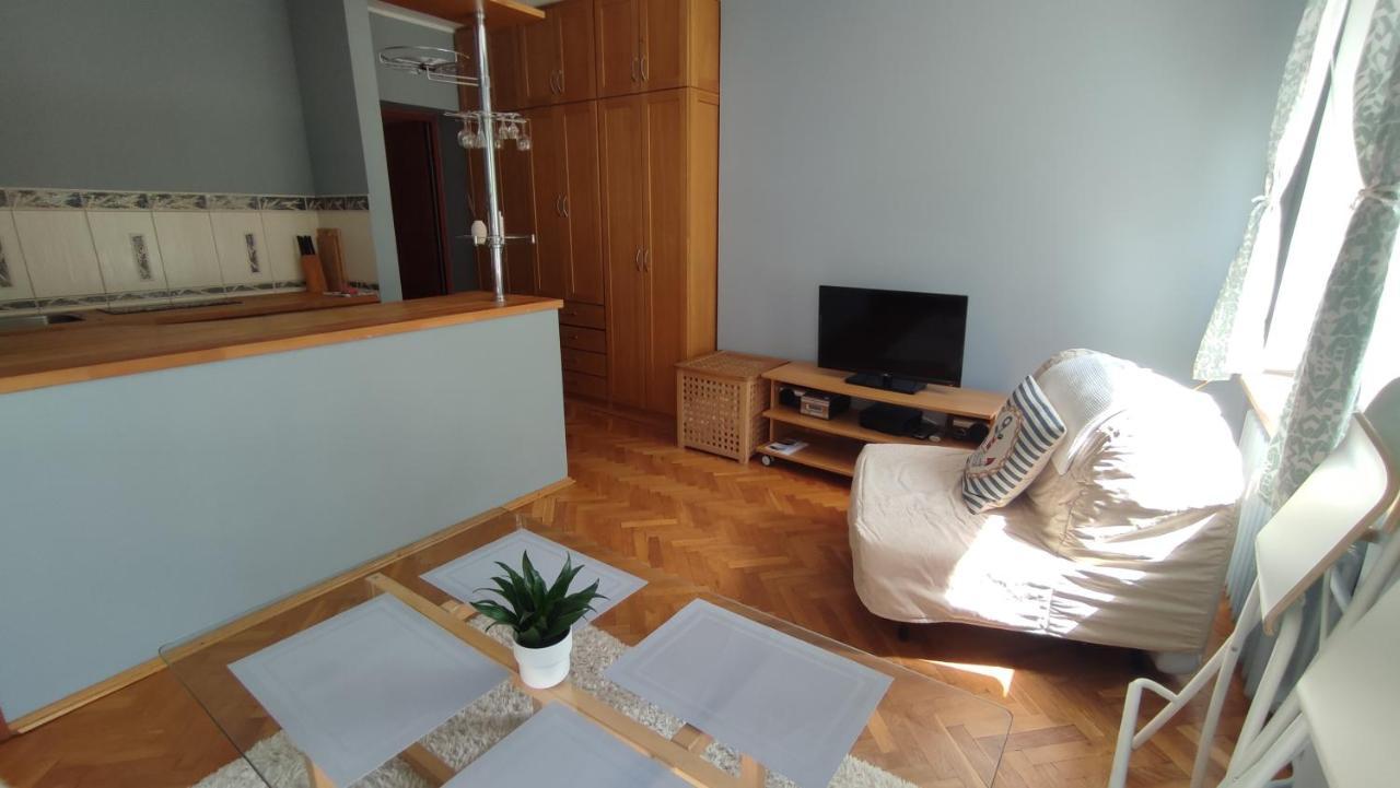 Apartamenty Dwuosobowe 소포트 외부 사진